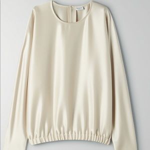 NWT Aritzia Laval silk top xxs, never worn.
